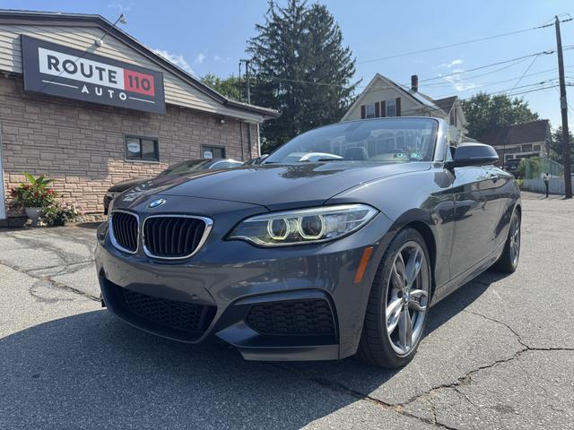 Gray 2015 BMW 2 Series Convertible Rear-Wheel Drive 6-Speed Manual