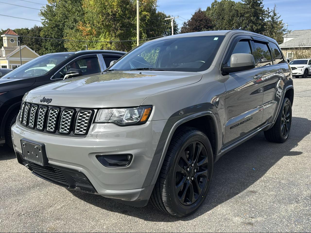 2021 Jeep Grand Cherokee LAREDO X 4WD