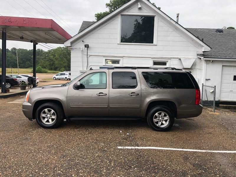 Used 2012 GMC Yukon XL SLT1 1/2 Ton 2WD for Sale in Ridgeland MS 39157
