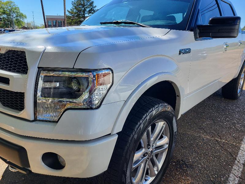Used 2013 Ford F150 SuperCrew Crew Cab 139" Lariat 4WD for Sale in