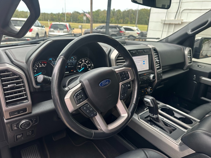 Ford F-150 Platinum SuperCrew 5.5-ft. Bed 2WD 2020 Ford F-150 Platinum SuperCrew 5.5-ft. Bed 2WD 2020