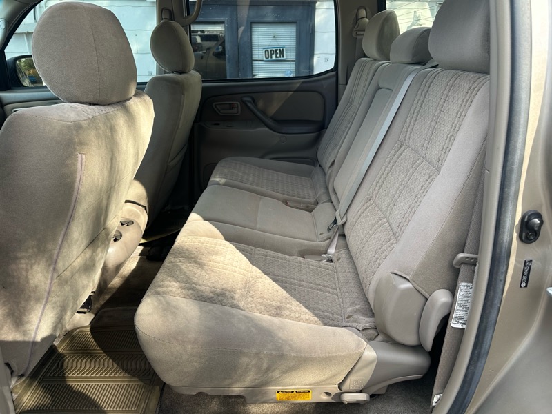 Toyota Tundra SR5 4.6L V8 Double Cab 2WD 2006