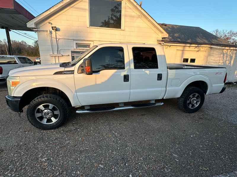 Ford F-250 SD XLT Crew Cab Long Bed 4WD 2011