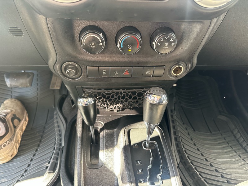 Jeep Wrangler Unlimited Rubicon 4WD 2015