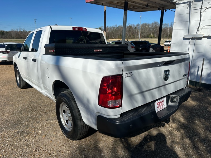 RAM 1500 Classic Tradesman Quad Cab 4WD 2020