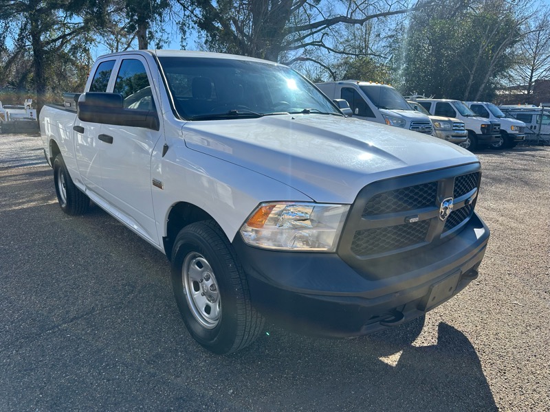 RAM 1500 Classic Tradesman Quad Cab 4WD 2020