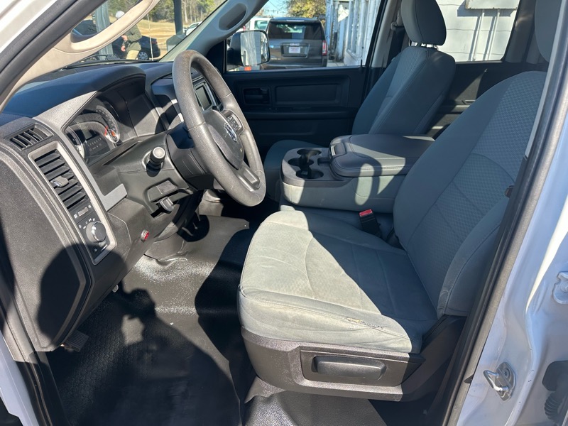 RAM 1500 Classic Tradesman Quad Cab 4WD 2020