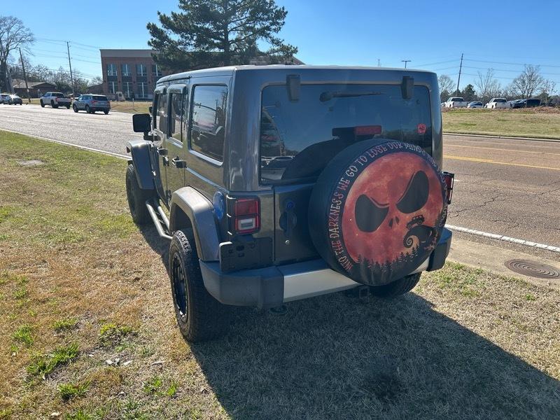 Jeep Wrangler Unlimited Sahara 4WD 2014