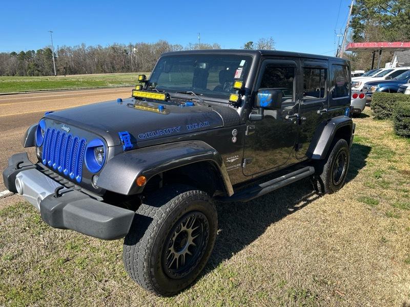 Jeep Wrangler Unlimited Sahara 4WD 2014