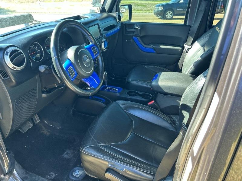 Jeep Wrangler Unlimited Sahara 4WD 2014