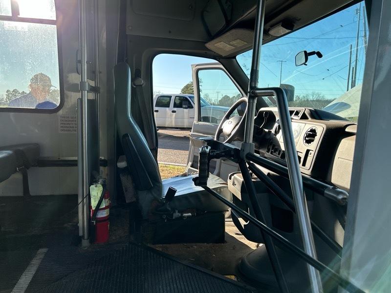 Ford Econoline E350 2013