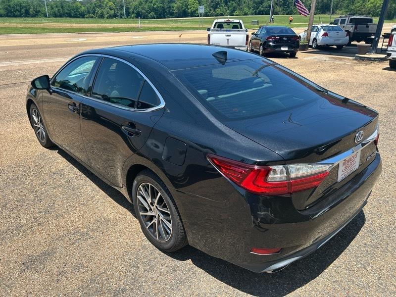 Lexus ES 350 Sedan 2017