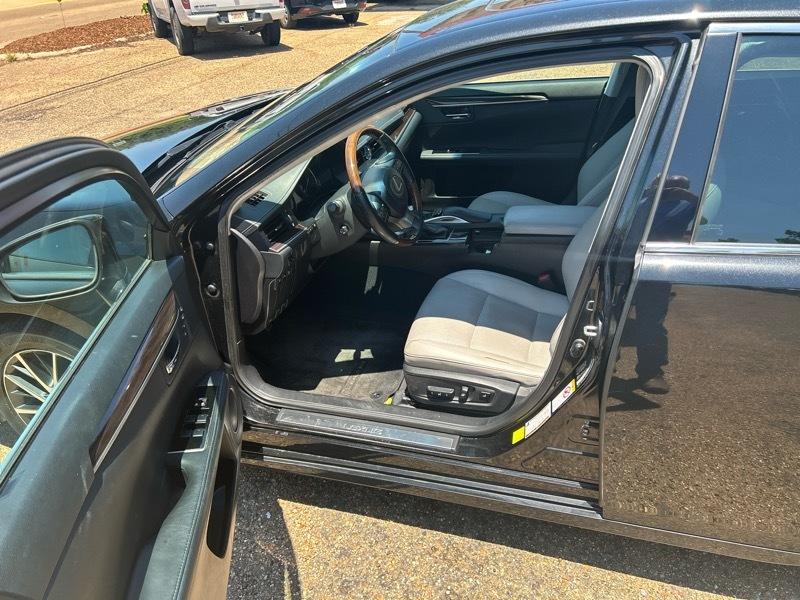 Lexus ES 350 Sedan 2017