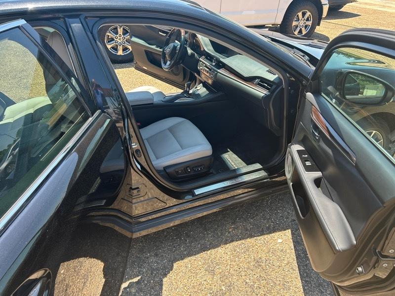 Lexus ES 350 Sedan 2017