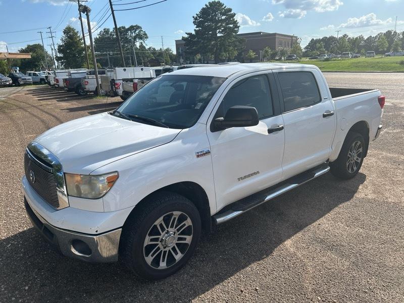Toyota Tundra SR DblCab 4WD 5.7L V8 2013