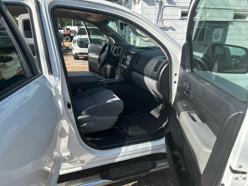 Toyota Tundra SR DblCab 4WD 5.7L V8 2013