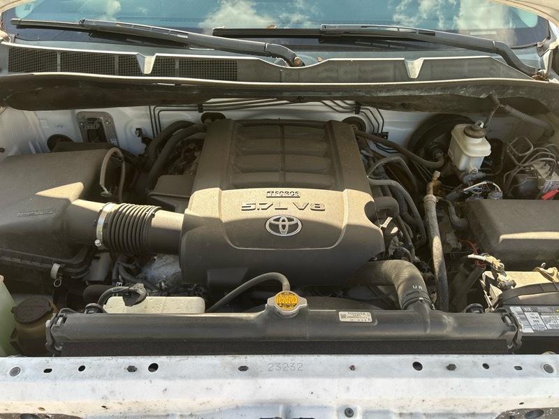 Toyota Tundra SR DblCab 4WD 5.7L V8 2013