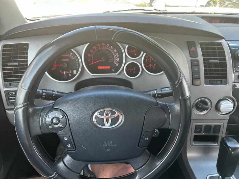 Toyota Tundra SR DblCab 4WD 5.7L V8 2013