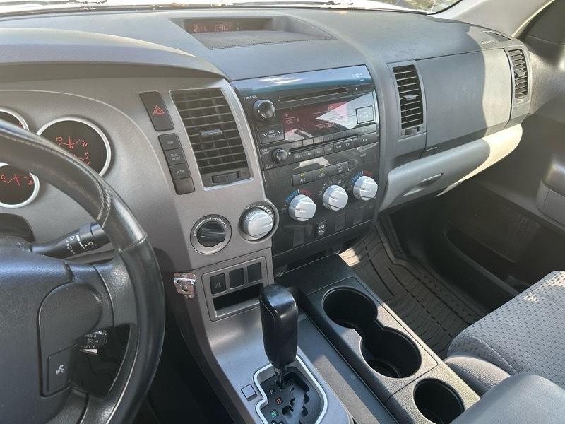 Toyota Tundra SR DblCab 4WD 5.7L V8 2013