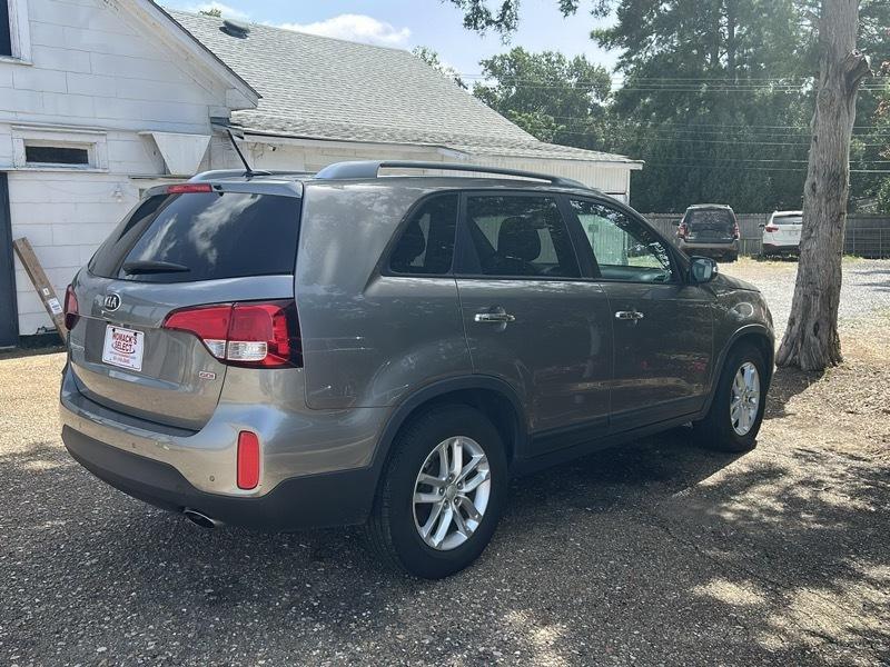 Kia Sorento LX 2WD 2014