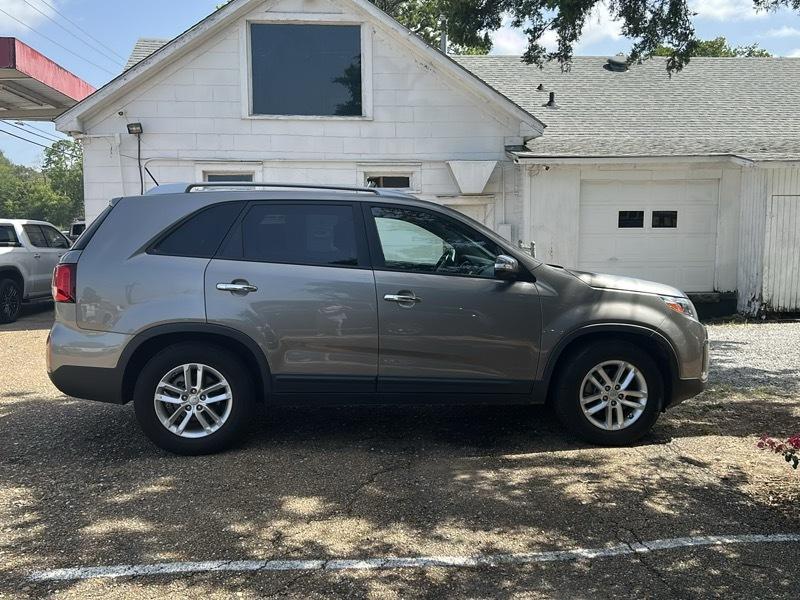 Kia Sorento LX 2WD 2014