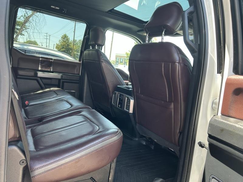 Ford F-250 SD Platinum Crew Cab Long Bed 4WD 2017