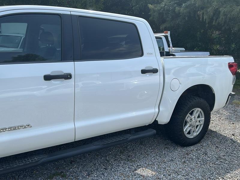 Toyota Tundra SR5 5.7L Double Cab 4WD 2012