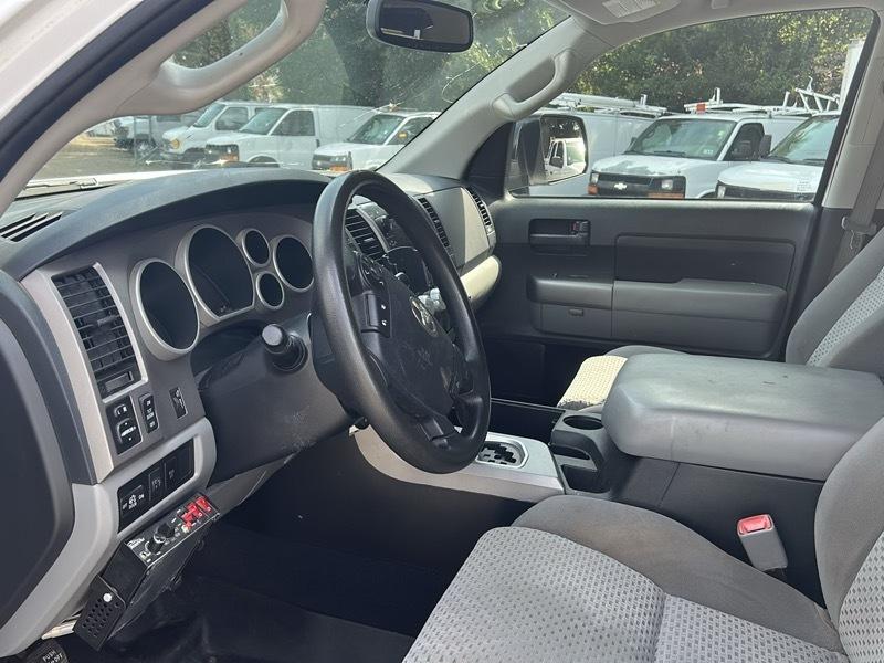 Toyota Tundra SR5 5.7L Double Cab 4WD 2012