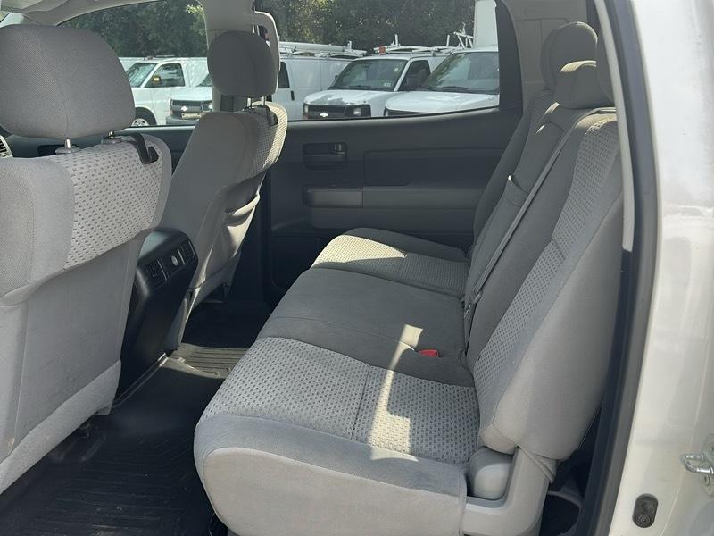 Toyota Tundra SR5 5.7L Double Cab 4WD 2012