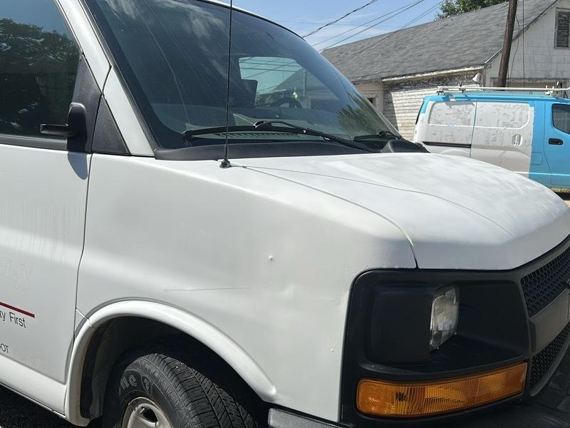 Chevrolet Express 3500 Cargo 2012