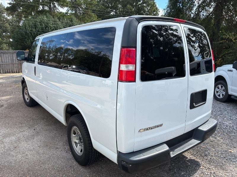 Chevrolet Express LS 2500 2023