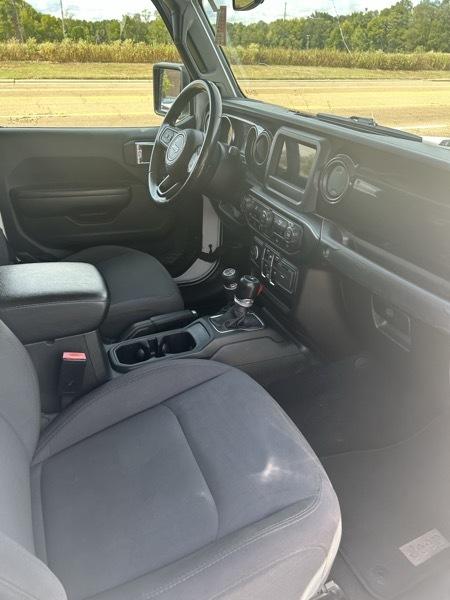 Jeep Gladiator Altitude 4x4 2022