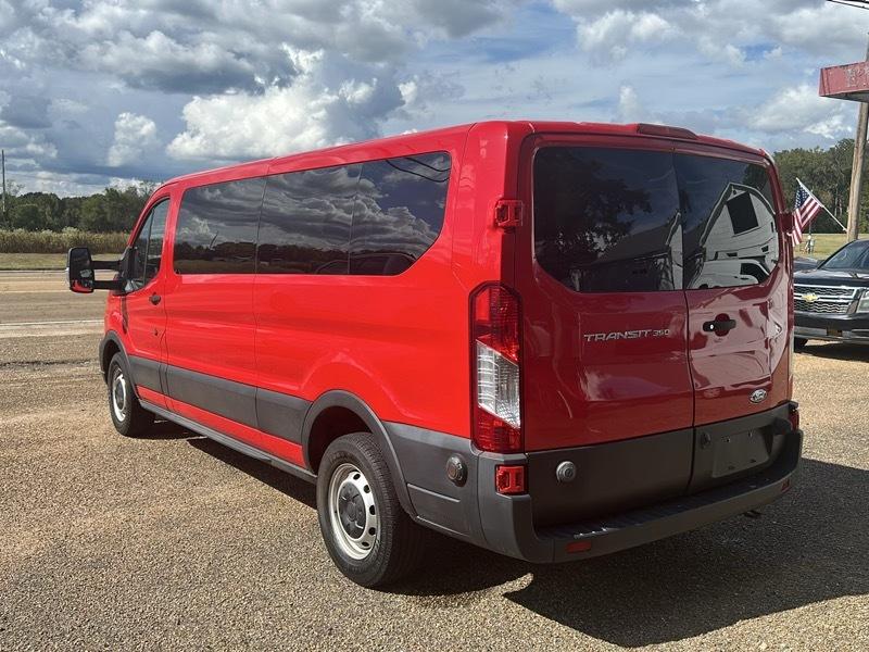 Ford Transit 350 Wagon Low Roof XL w/Sliding Pass. 148-in. WB 2020