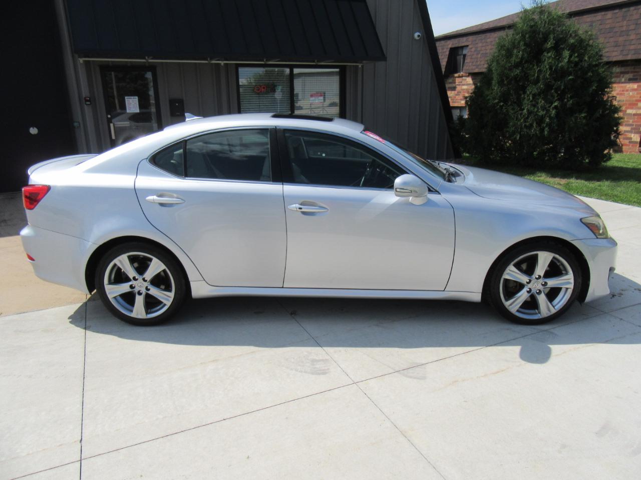 Lexus IS  2011