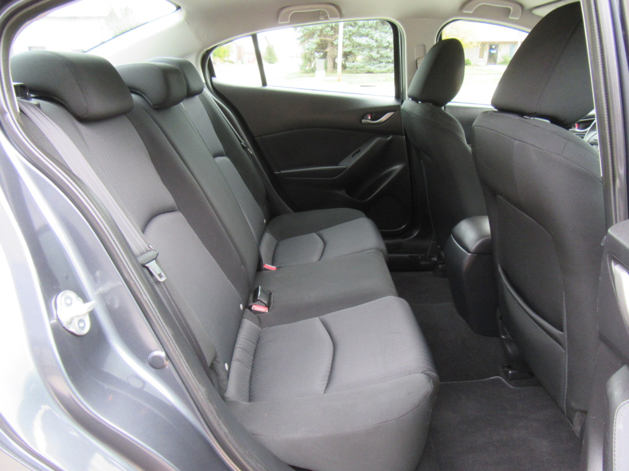 Mazda MAZDA3 i Sport 2015 Mazda MAZDA3 i Sport 2015