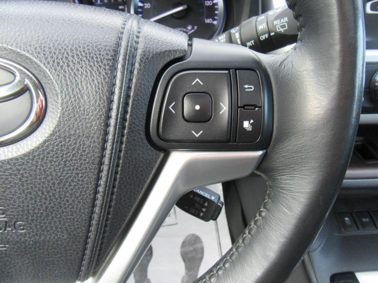 Toyota Highlander  2015