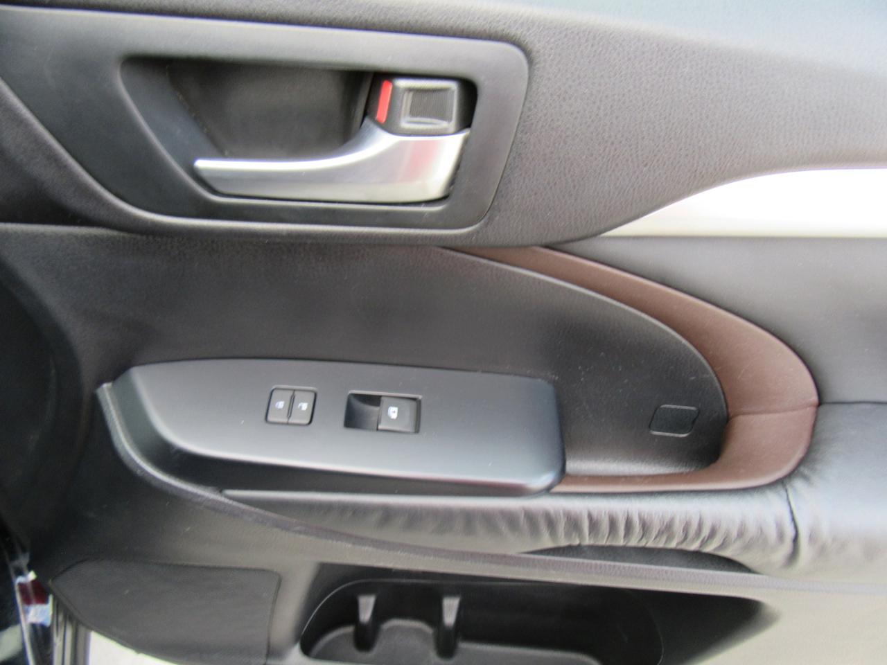 Toyota Highlander  2015