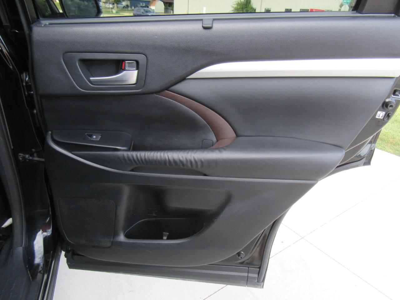 Toyota Highlander  2015
