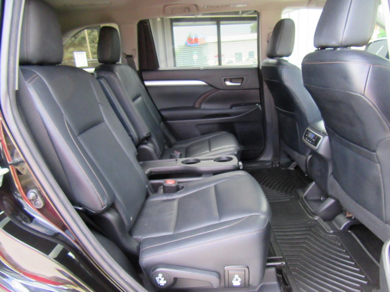 Toyota Highlander  2015