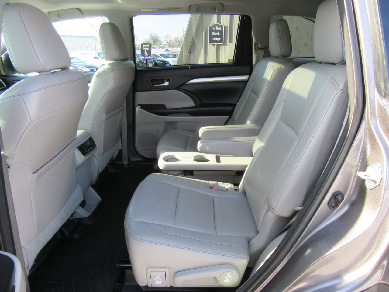 Toyota Highlander XLE 2015