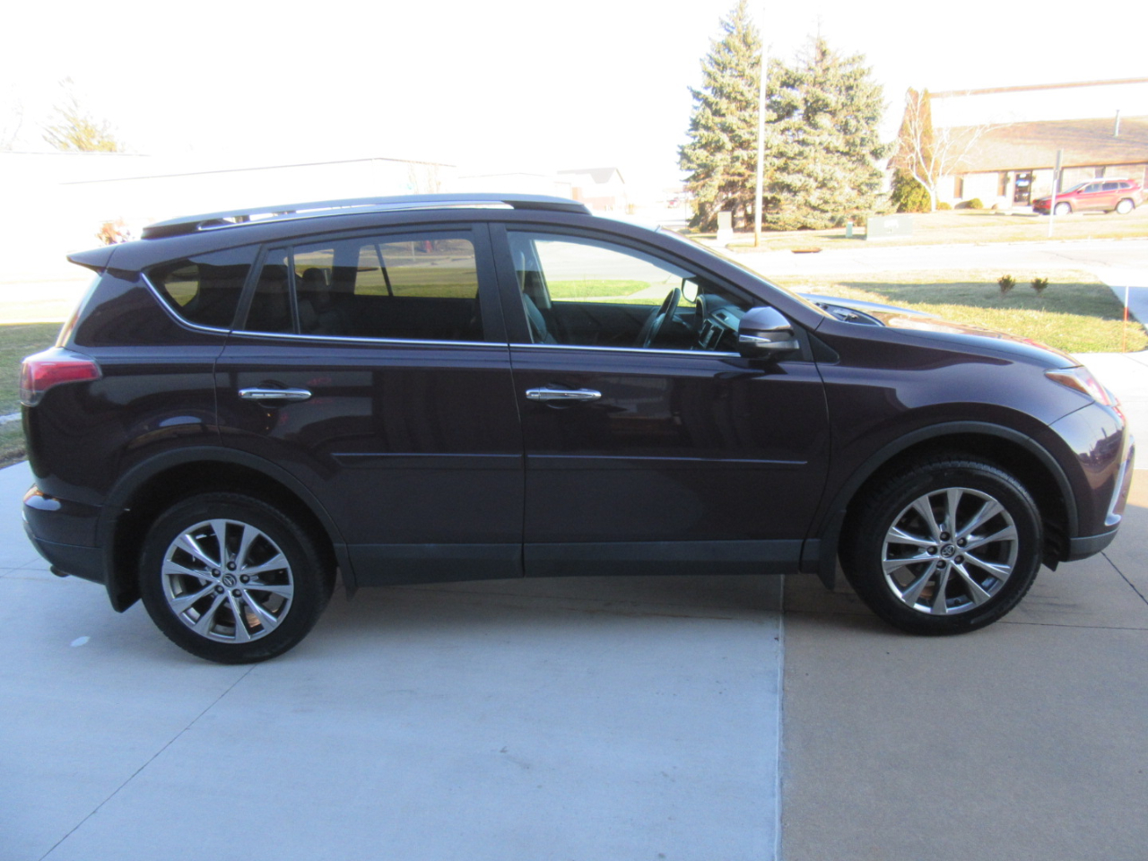 Toyota RAV4 Limited AWD 2017