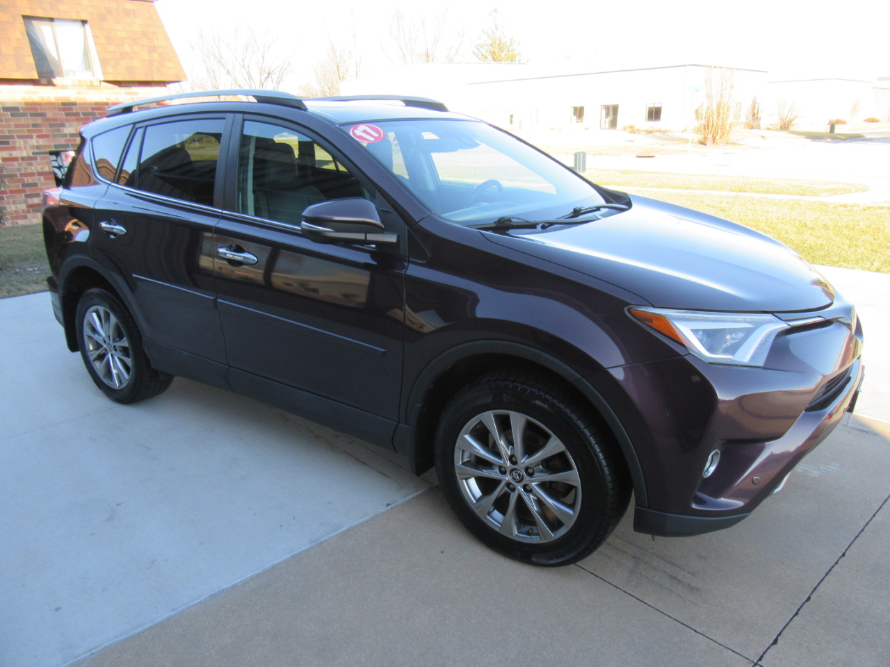 Toyota RAV4 Limited AWD 2017