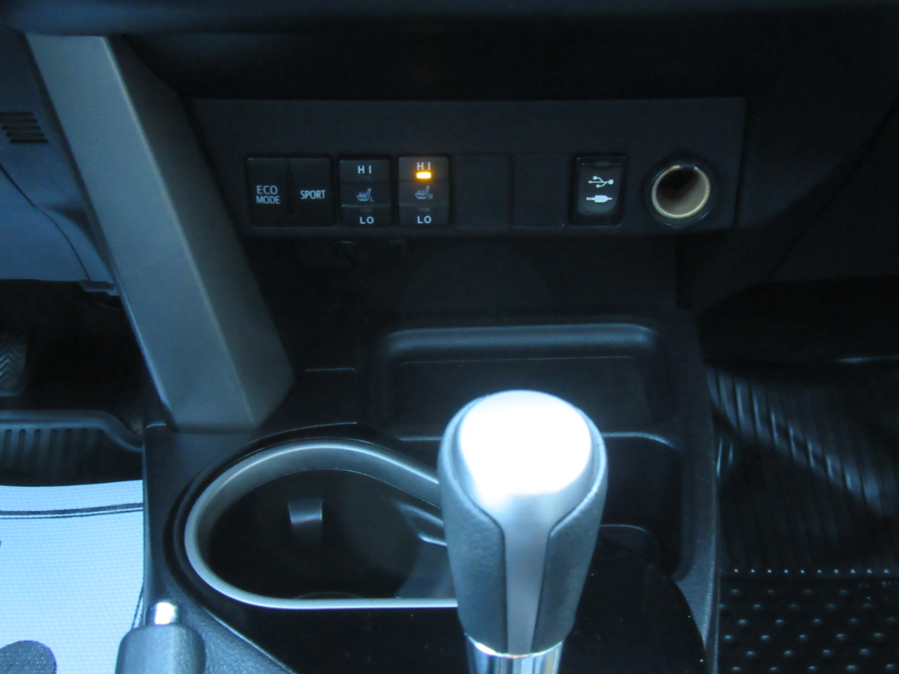 Toyota RAV4 Limited AWD 2017