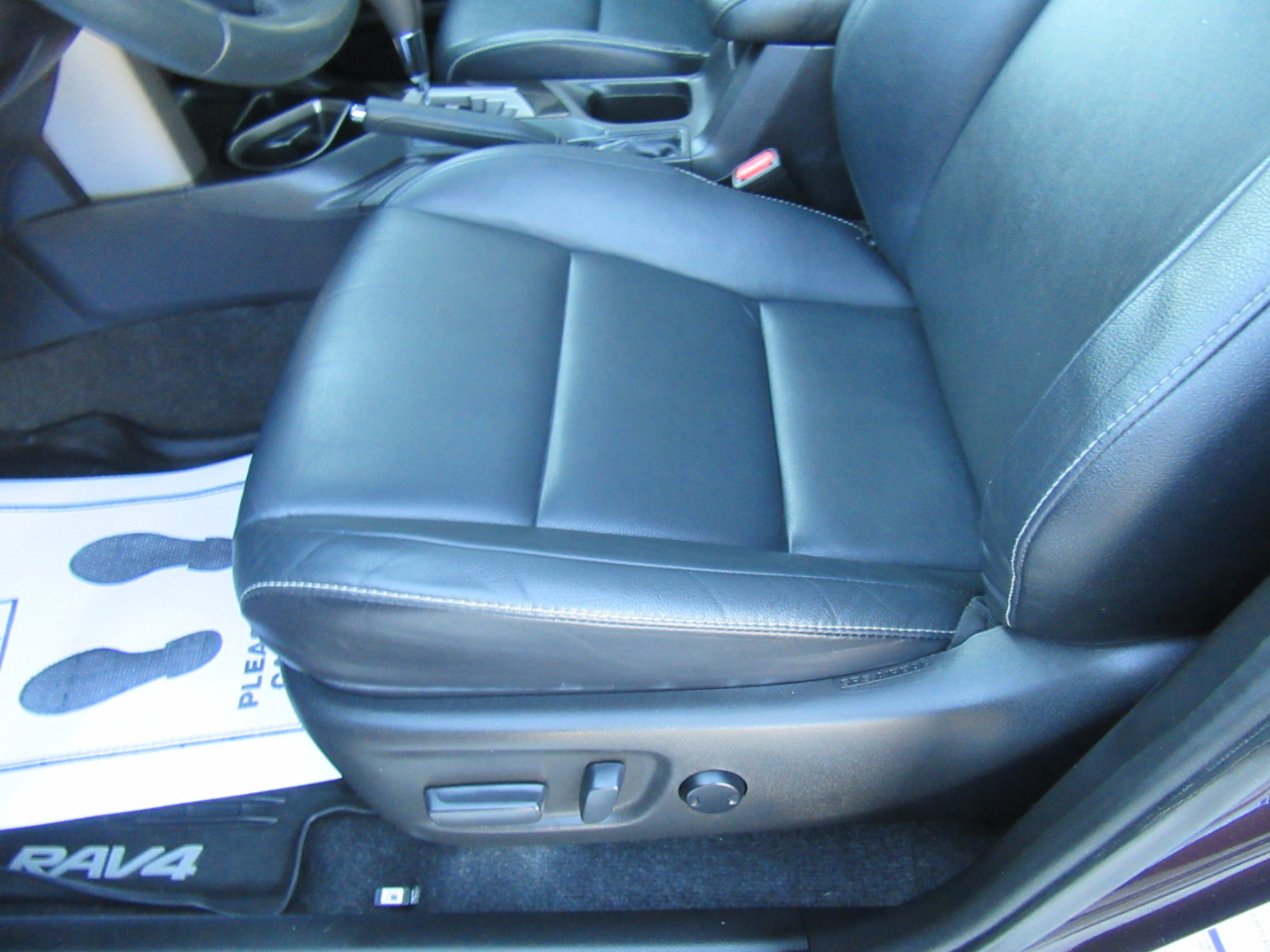 Toyota RAV4 Limited AWD 2017