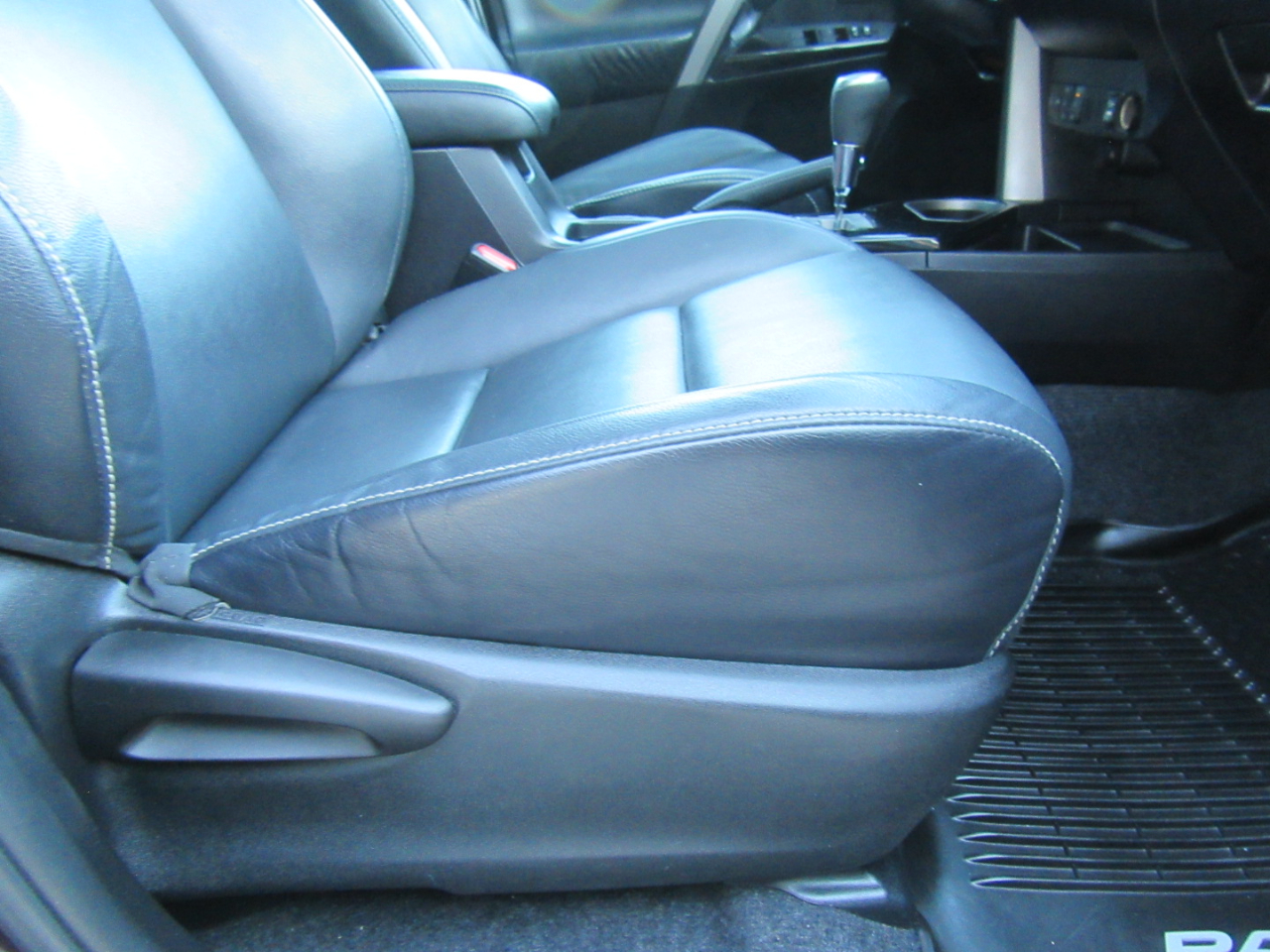 Toyota RAV4 Limited AWD 2017