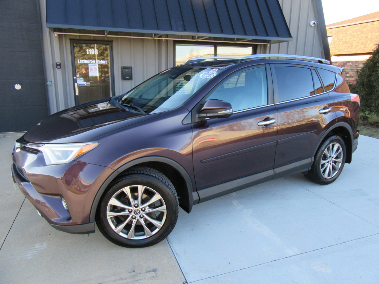 Toyota RAV4 Limited AWD 2017