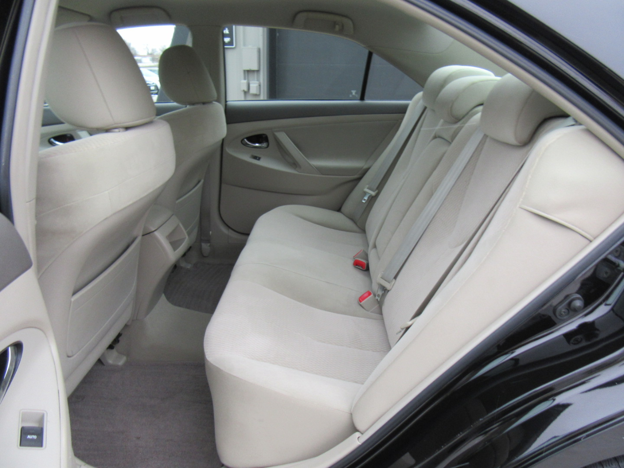 Toyota Camry LE 2011