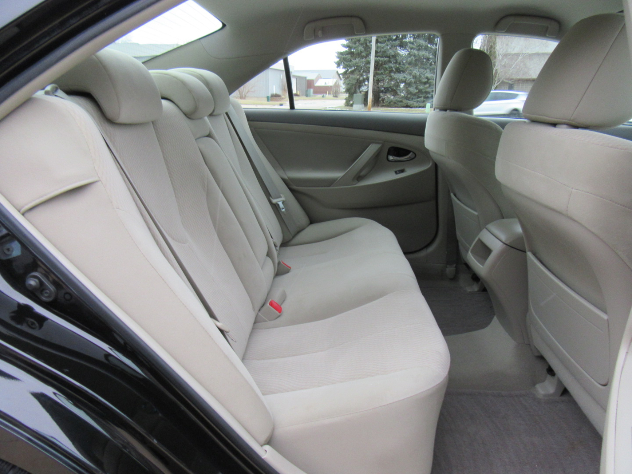 Toyota Camry LE 2011