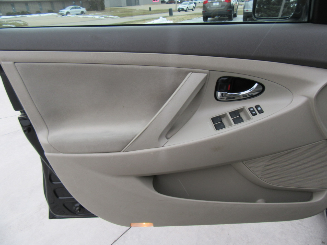 Toyota Camry LE 2011