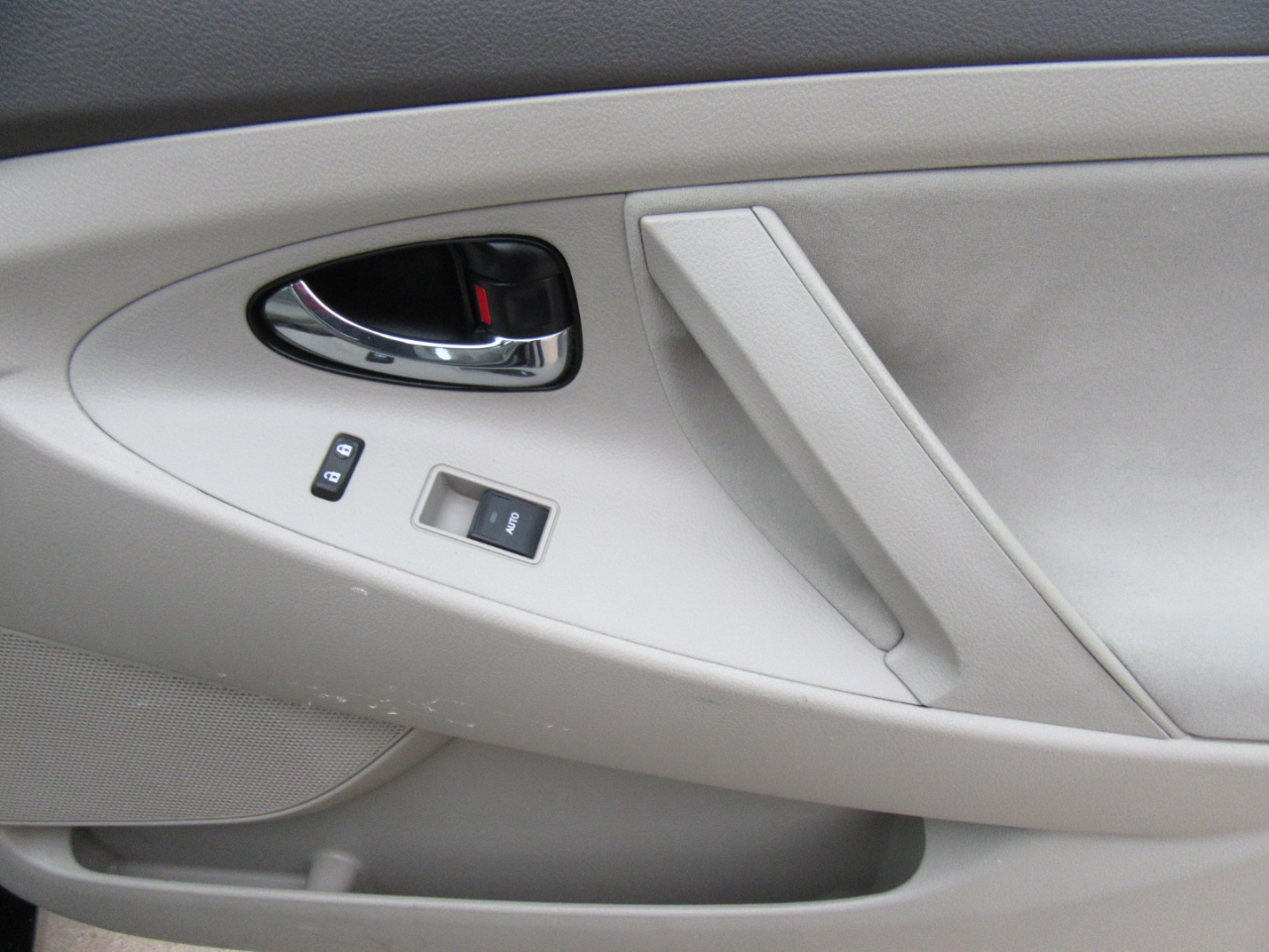 Toyota Camry LE 2011